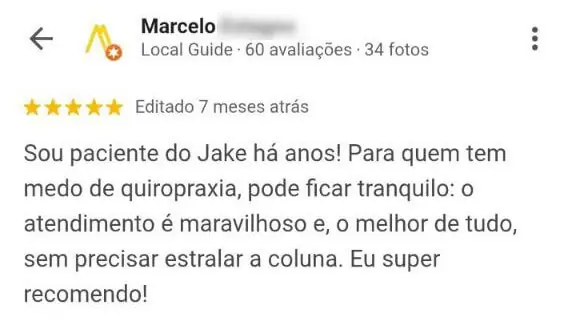 Avaliação de paciente de longa data do Dr. Jake Hollowell destacando atendimento tranquilo, técnica suave sem estalos e excelente experiência em clínica de quiropraxia em Floripa