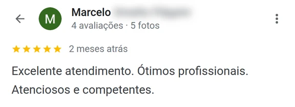 Avaliação de paciente elogiando o atendimento e os profissionais atenciosos e competentes da clínica de quiropraxia em Florianópolis